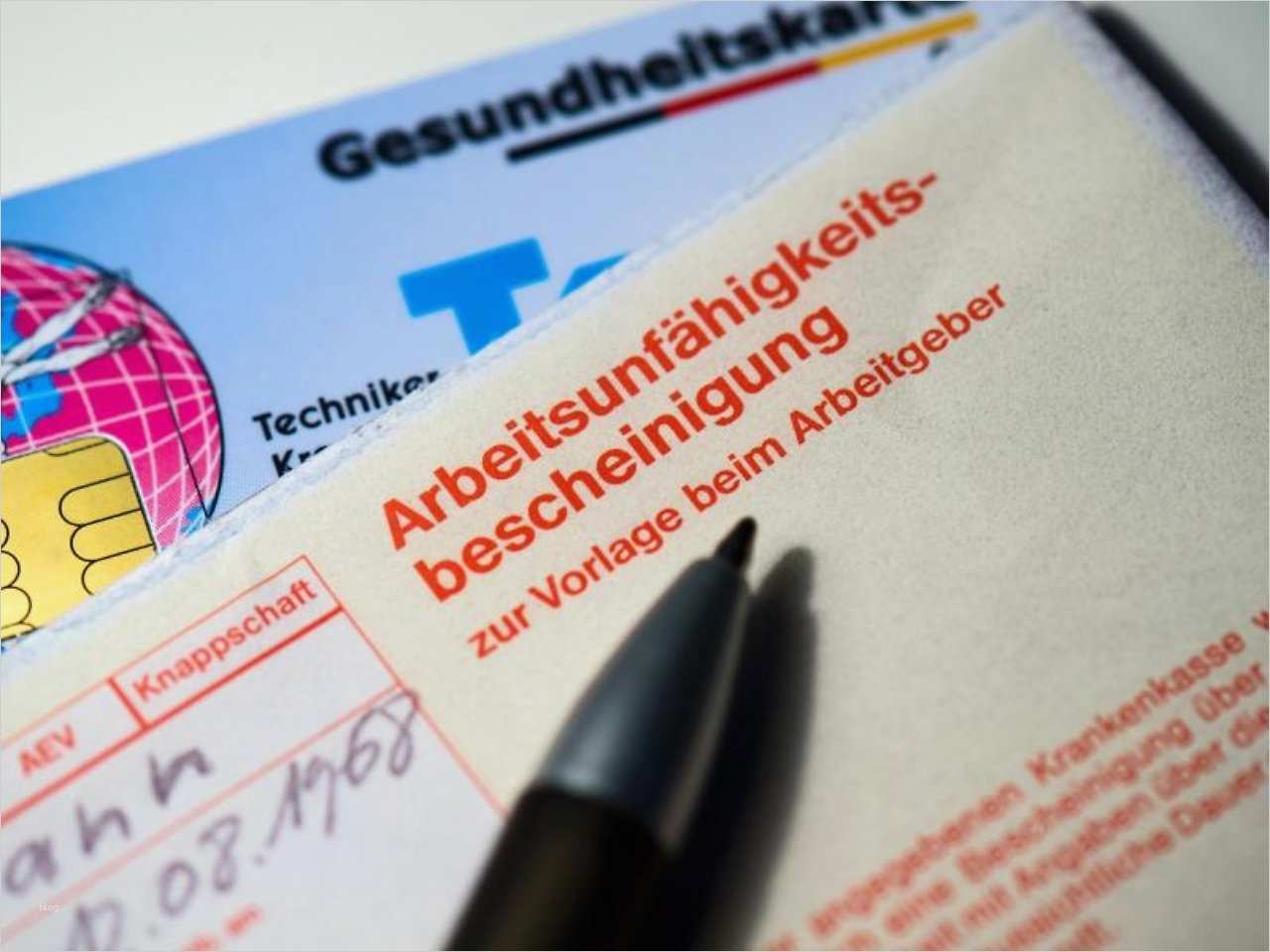Arbeitsunfähigkeitsbescheinigung Zur Vorlage Bei Der Krankenkasse Fabelhaft Lohnfortzahlung Oder Krankengeld Neuerkrankung Muss