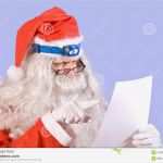 Brief An Den Weihnachtsmann Vorlage Erstaunlich Weihnachtsmann Liest Den Brief Stockfoto Bild