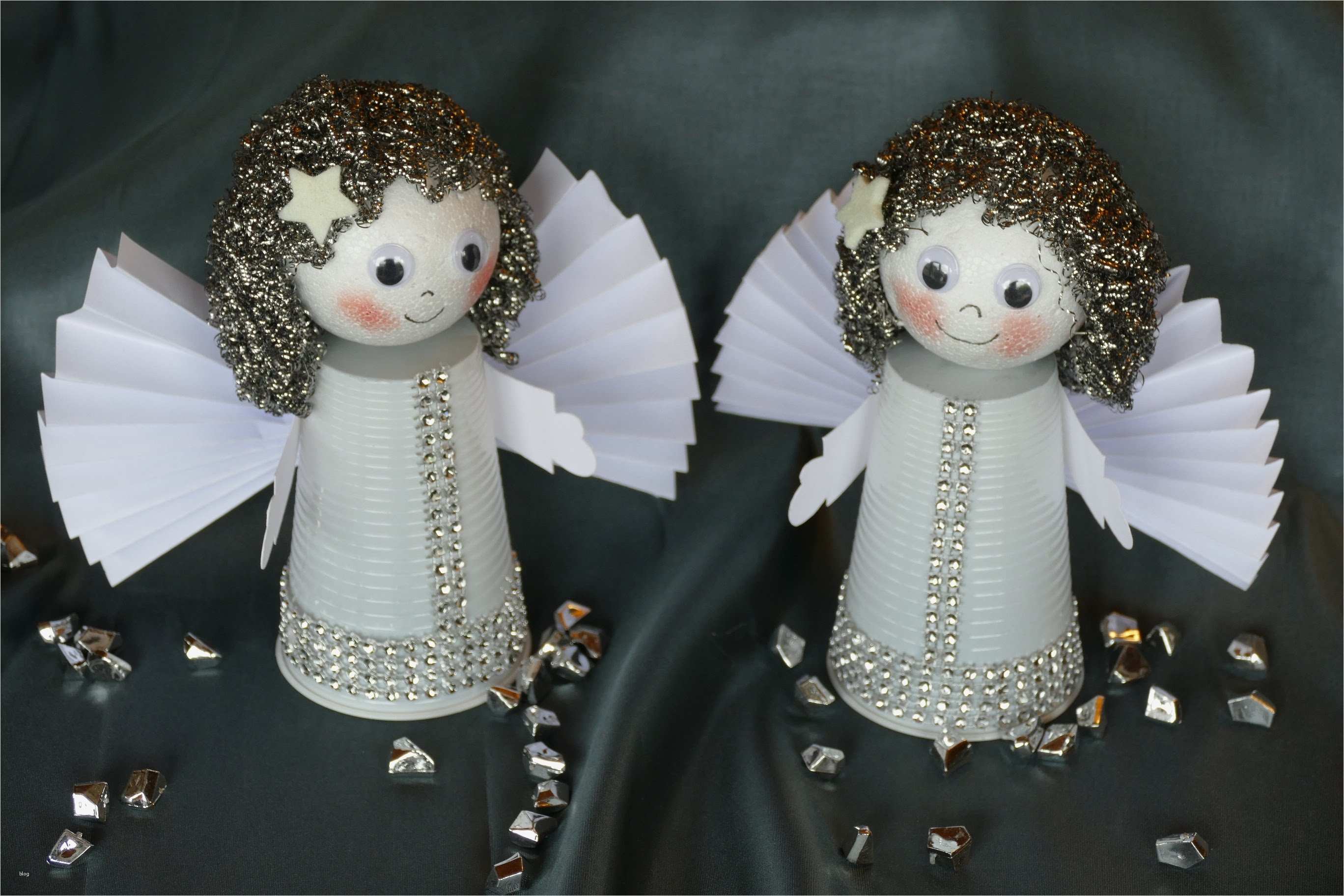 Engel Basteln Aus Papier Vorlage Inspiration Engel Angel Basteln Aus Plastikbechern Flügel Aus