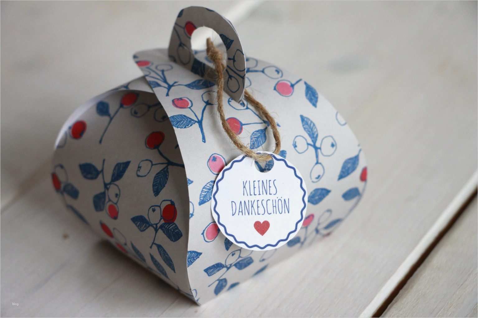 Geschenkbox Basteln Vorlage Erstaunlich Schnelles Dankeschön Geschenk Geschenkbox Basteln Inkl