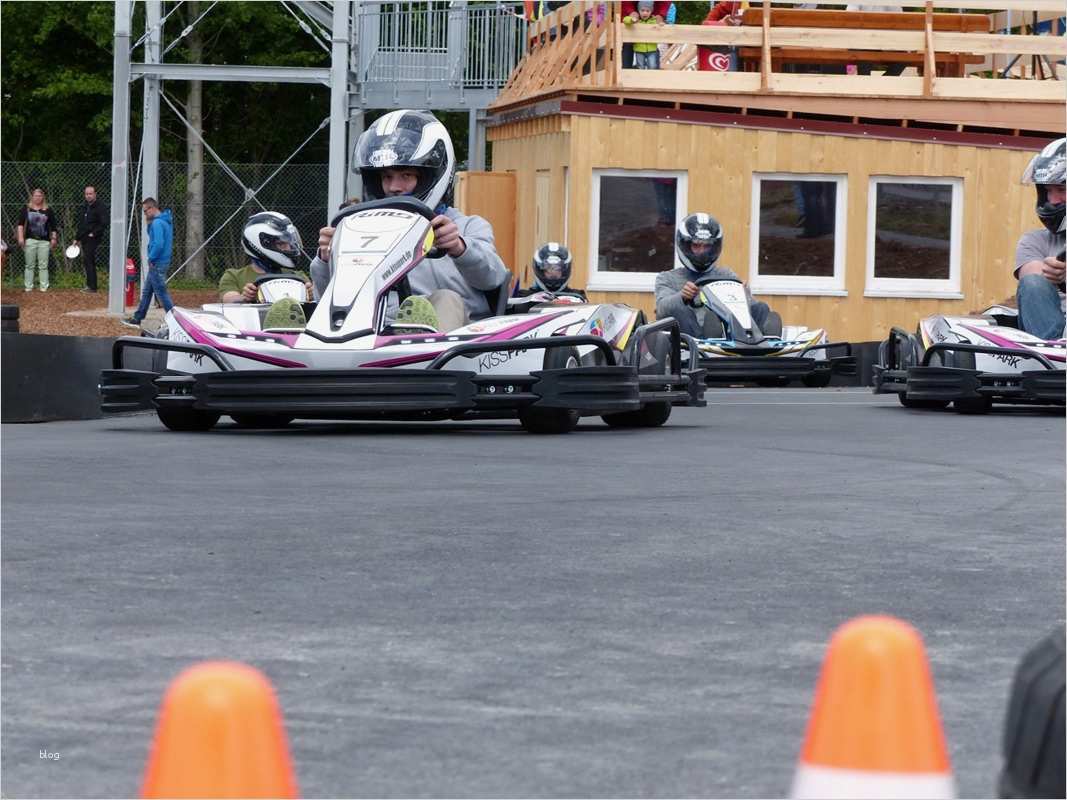 Kart Fahren Gutschein Vorlage Wunderbar Kart Fahren Gutschein Vorlage Vs15