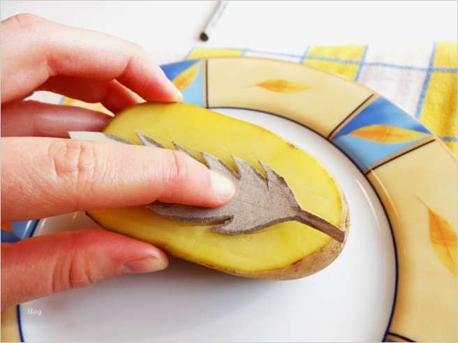 Kartoffeldruck Vorlagen Beste Anleitung Diy Geschenkpapier Mit Kartoffeldruck