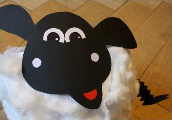 Laterne Vorlage Großartig St Martins Fest Eine Schaf Laterne Für Den Umzug