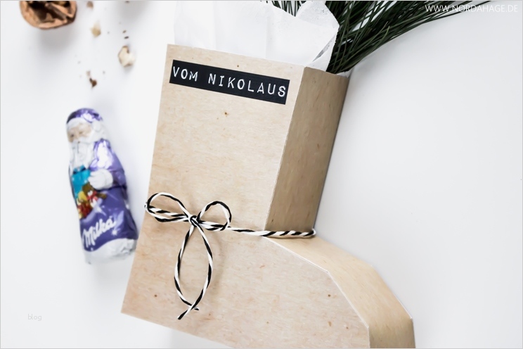 Nikolausstiefel aus Papier