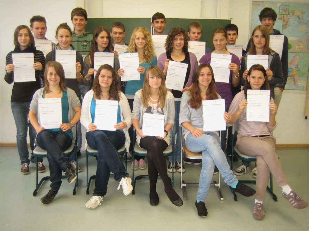 Praktikumsbericht Vorlage Schule 9 Klasse Realschule Luxus 29 Schülerinnen Und Schüler Der Klasse R9b Haben Im Rahmen