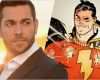 Schauspieler Vita Vorlage Schön "shazam " Erstes Set Bild Zeigt Zachary Levi Im Kostüm