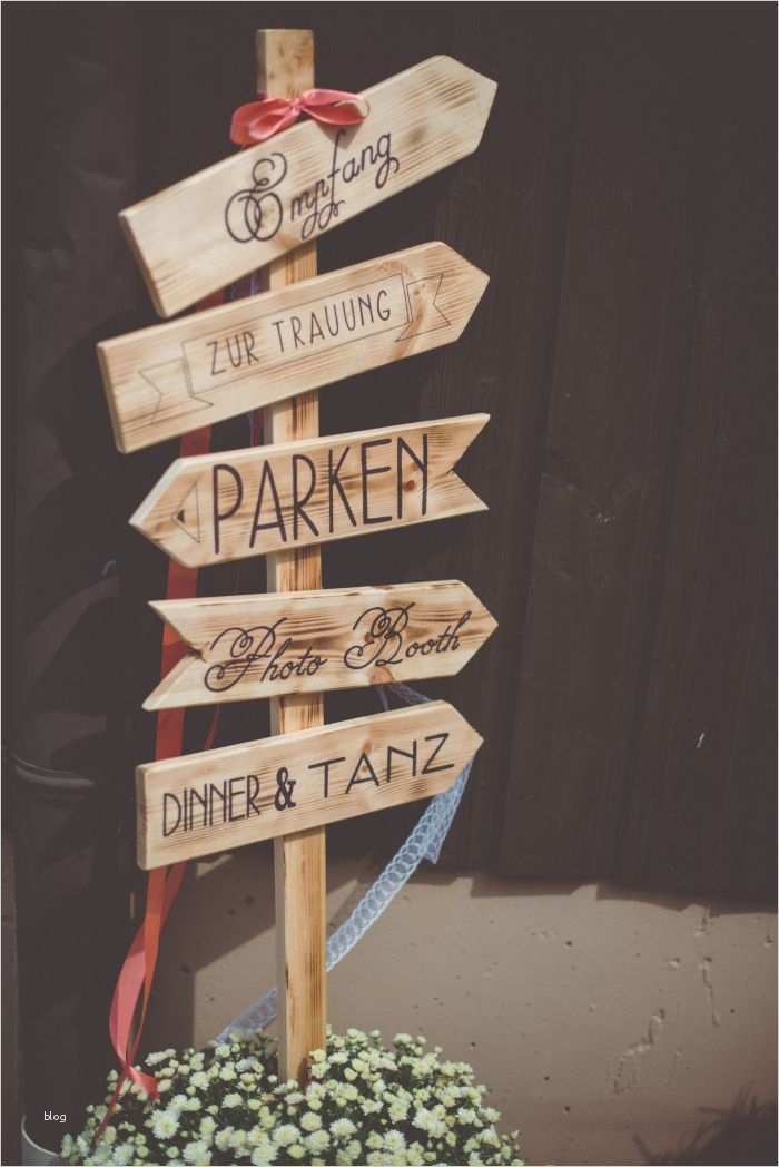 Schilder Hochzeit Vorlagen Bewundernswert Die Besten 17 Ideen Zu Hochzeitsschilder Auf Pinterest