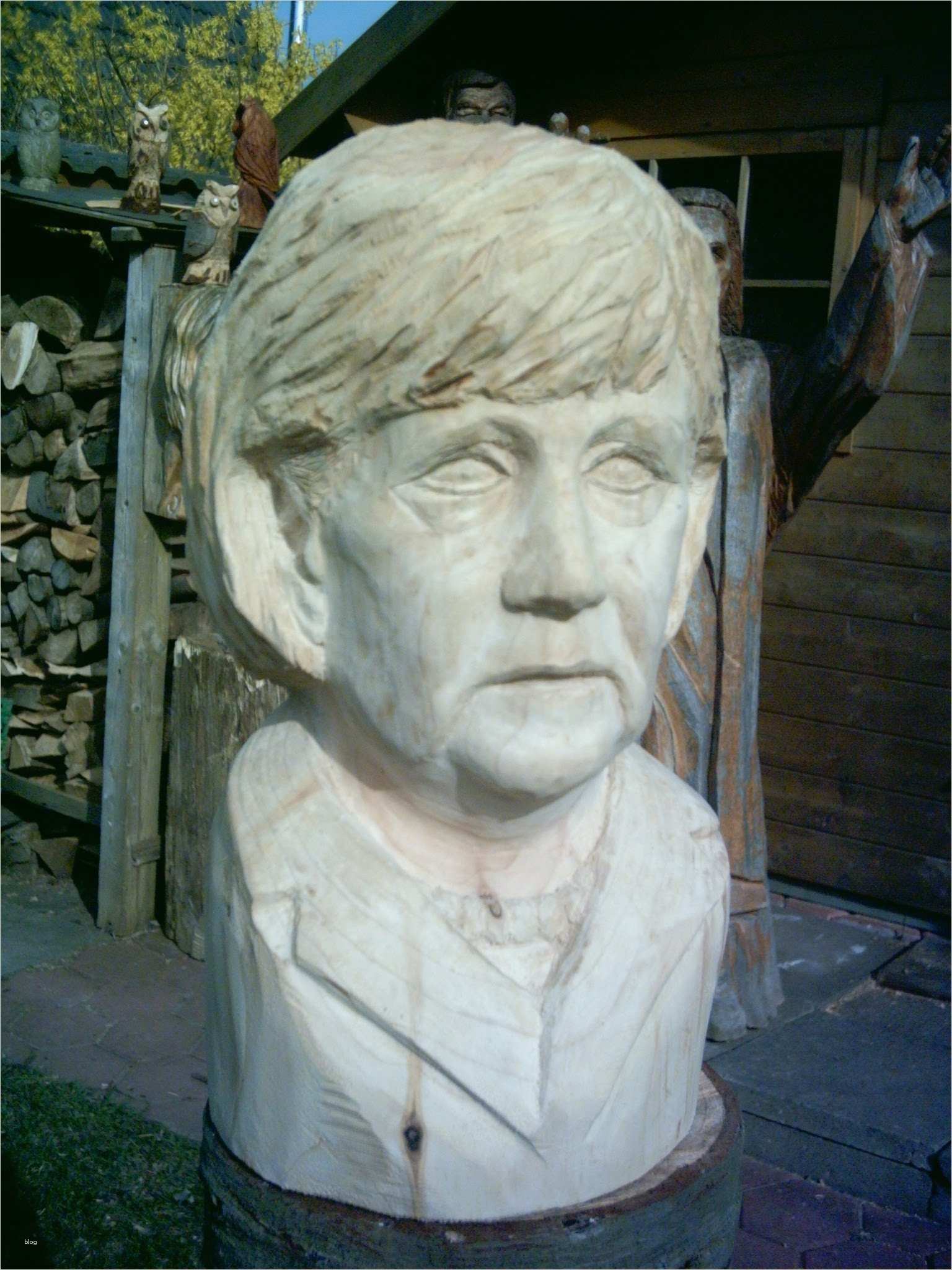 Schnitzen Motorsäge Vorlagen Elegant Kanzlerin Aus Holz Geschnitzt