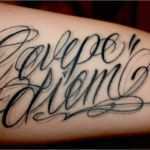 Schrift Vorlagen Cool Geschwungene Geschnörgelte Tattoo Schrift Dringend Online
