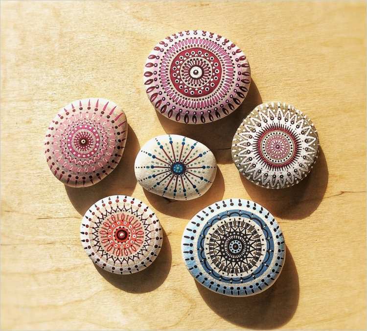 73 Bewundernswert Steine Bemalen Vorlagen Ideen 1 Steine Bemalen Vorlagen Beste Steine Bemalen Zum Basteln Mit Naturmaterialien 50 Ideen