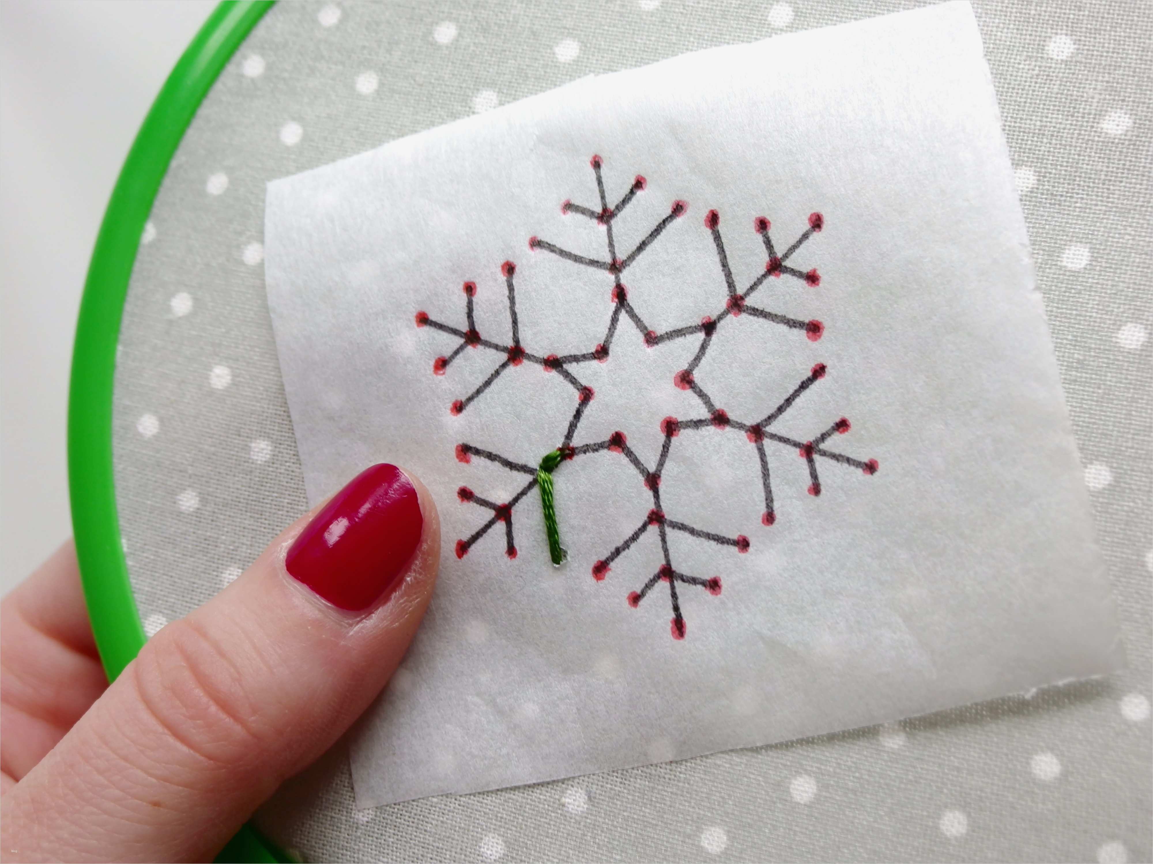 Sticken Vorlagen Best Of Türchen Nr 18 Diy Handwärmer Mit Schneeflocken