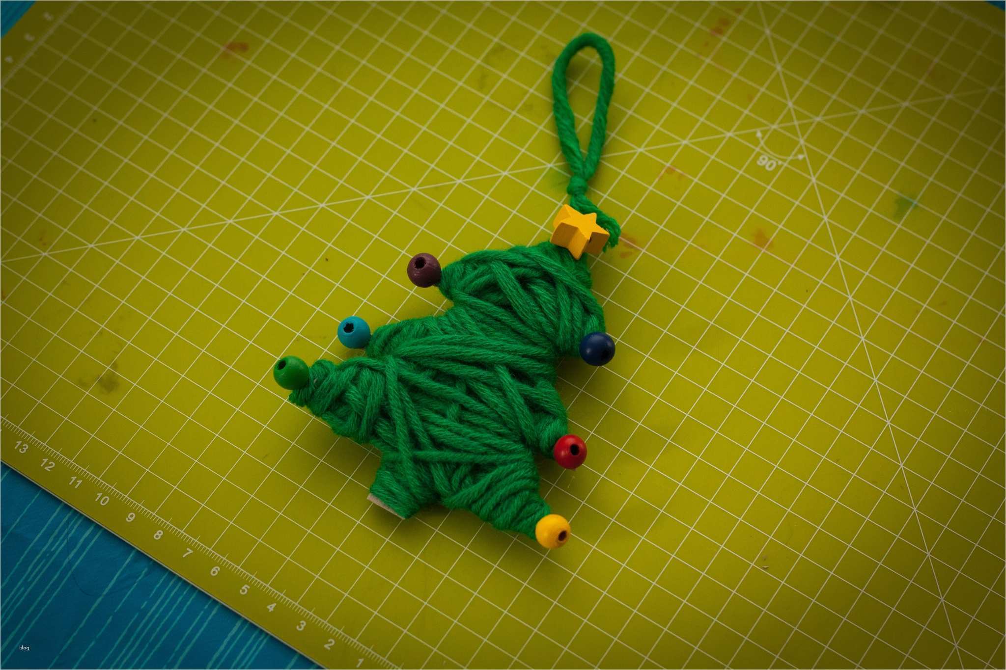 Tannenbaum Basteln Vorlage Hübsch Tannenbaum Aus Pappe Und Wolle Basteln