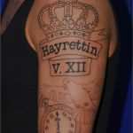 Taschenuhr Tattoo Vorlage Angenehm Oberarm Tattoo Galatasaray Krone Taschenuhr Tauben Tattoo