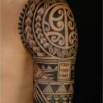 Tattoo Maorie Vorlagen Schön 37 Oberarm Tattoo Ideen Für Männer Maori Und Tribal Motive
