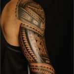 Tattoo Vorlagen Männer Erstaunlich Polynesische Maori Tattoos Schultertattoo Männer Modern