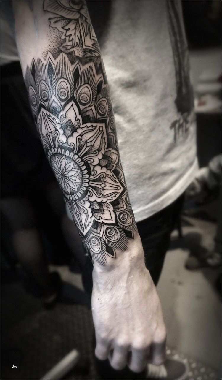 Tattoo Vorlagen Männer Hübsch Mandala Tattoo Männer Unterarm Motive Dotwork