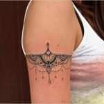 Tattoos Für Frauen Vorlagen Angenehm Die Schönsten Armband Tattoos Für Frauen