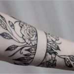 Tattoos Für Frauen Vorlagen Angenehm Die Schönsten Armband Tattoos Für Frauen