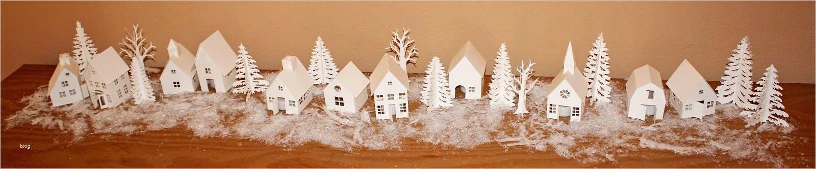 Weihnachtsdorf Basteln Vorlagen Bewundernswert Papierbienes Bastelblog Frohes Fest Aus Dem Weihnachtsdorf