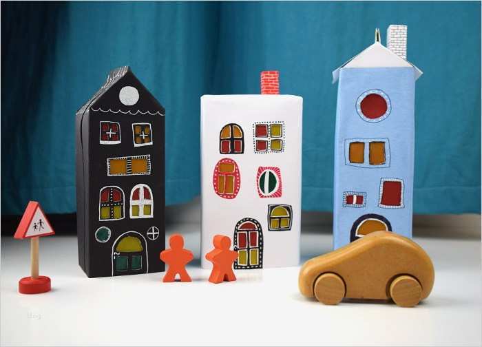 Weihnachtsdorf Basteln Vorlagen Genial Weihnachtsbasteln Lichthaus Aus Milchkartons