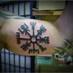 Wikinger Tattoos Vorlagen Schön Tattoo Wikinger Kompass Rune