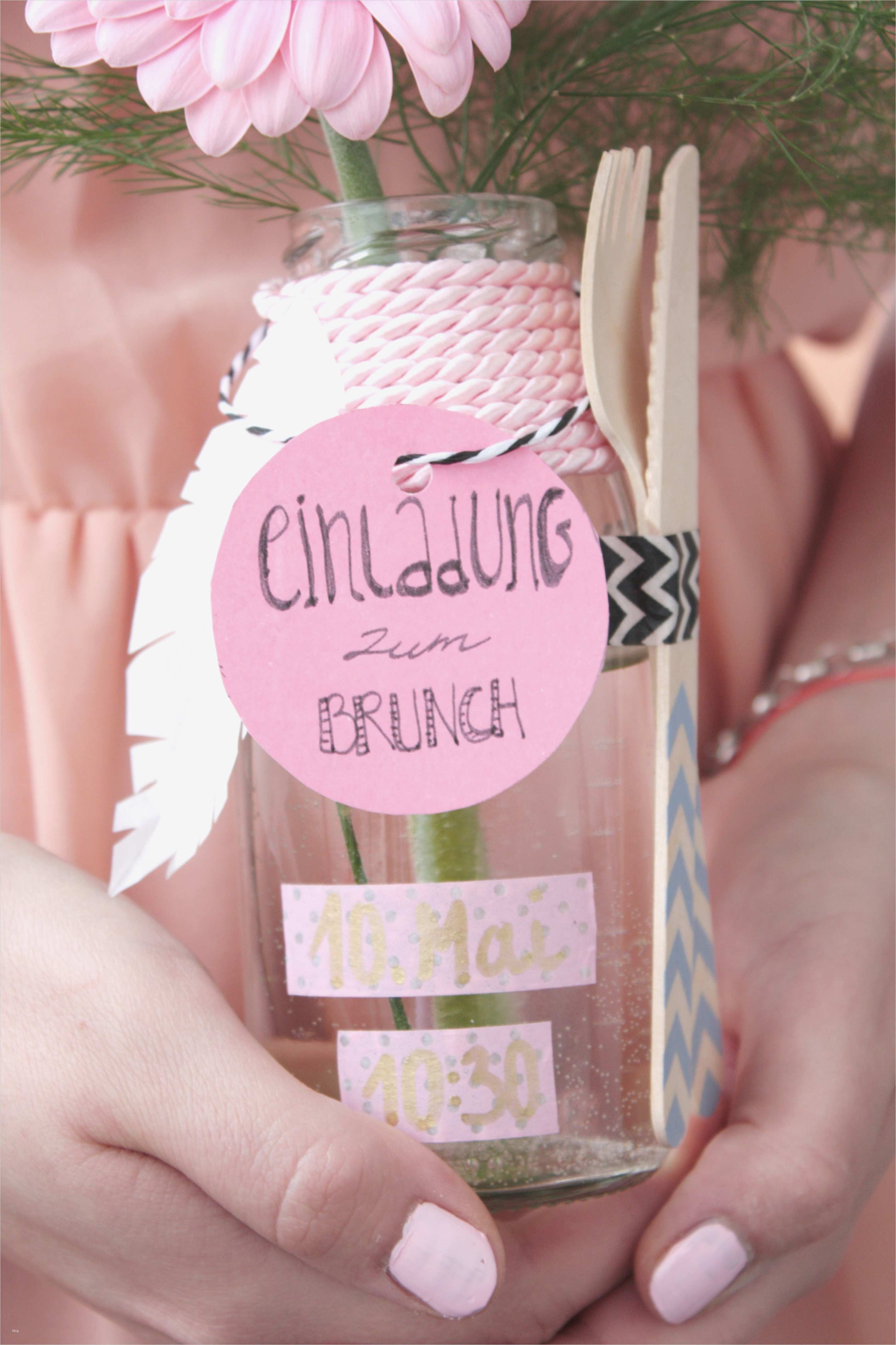 Brunch Gutschein Vorlage Erstaunlich Idee Zum Muttertag Brunch Einladung In Der Flasche