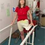 Erste Mail An Eine Frau Vorlage Schön Frau Eine Erste Anprobe Für Beinprothese Im