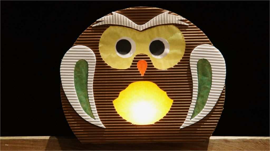 Fahnen Basteln Vorlagen Wunderbar Laterne Basteln Zum St Martinstag Eulen Laternen