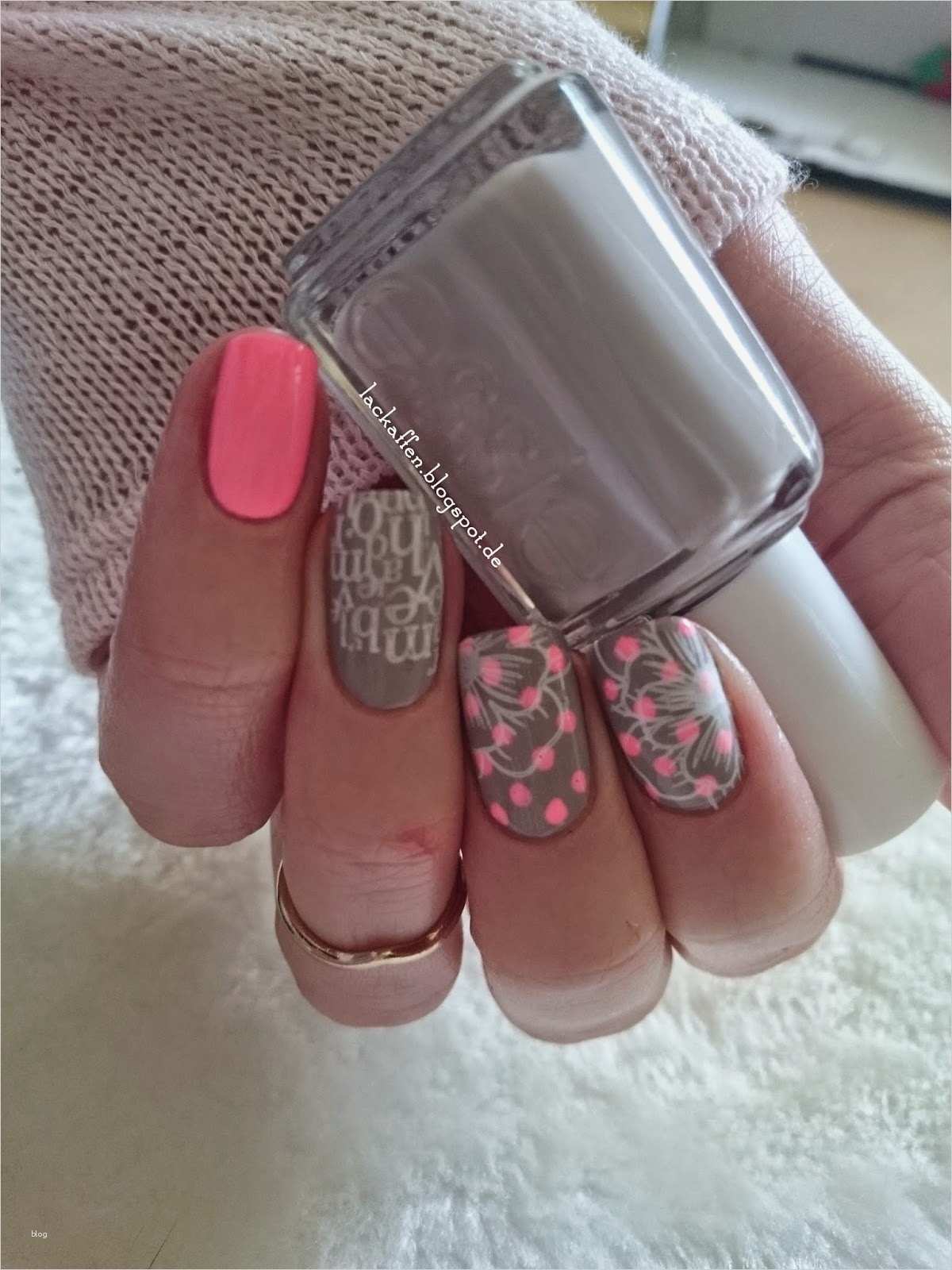 Fingernägel Vorlagen Und Ideen Für Muster Erstaunlich Nageldesign French Mit Muster