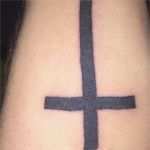 Grabstein Tattoo Vorlage Großartig Tattoo Unsauber Gestochen Kreuz