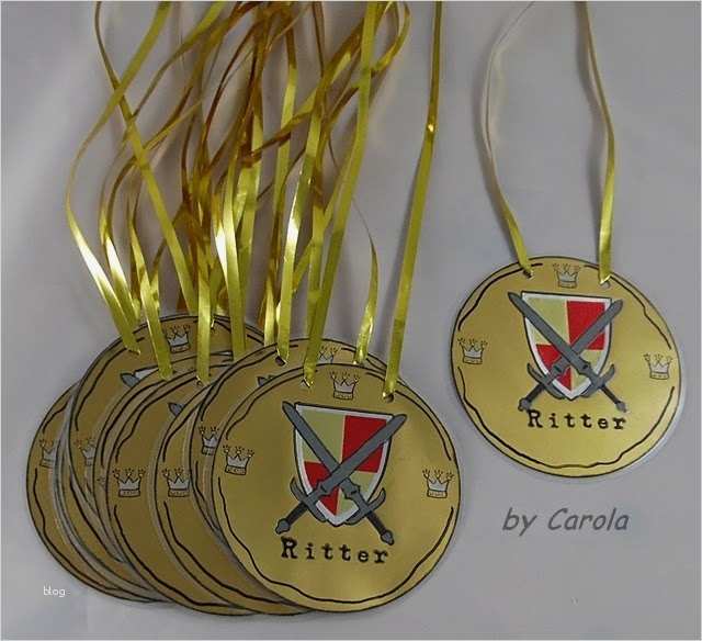 Medaillen Basteln Vorlagen Neu Caro S Welt Goldene Medaillen Für Kleine Ritter
