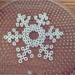 Schneeflocke Bügelperlen Vorlage Cool Schneeflocken Basteln Aus Bügelperlen Weihnachtsdeko