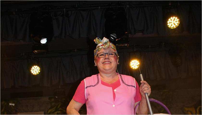 Stellenanzeige Putzfrau Vorlage Best Of 1001 Nacht Ins Schloss Gebracht