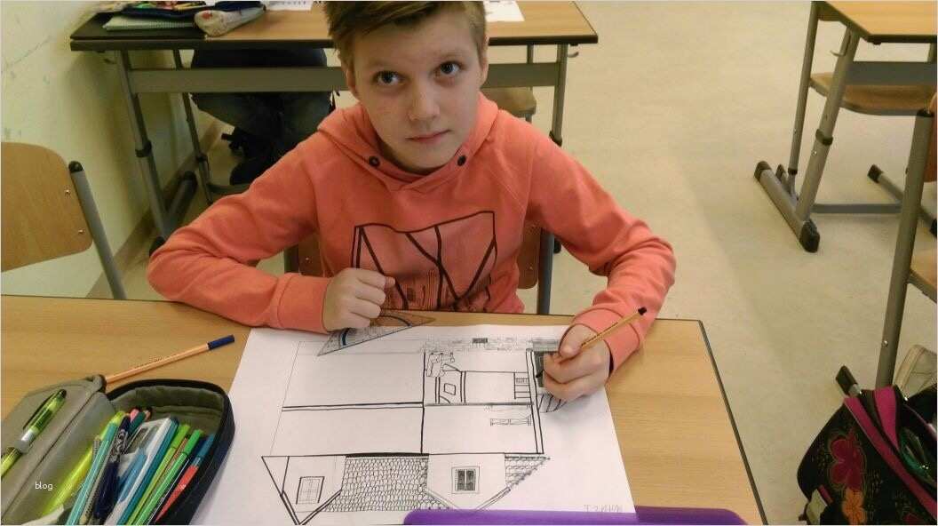 Webseiten Haftungsausschluss Vorlage Genial Ein Haus Wird Eingerichtet – Grafische Arbeiten Der