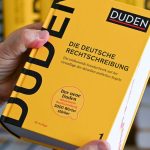 der neue duden enthaelt 3000 zusaetzliche begriffe